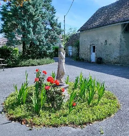 Casa de hóspedes Rêves De Gamins De Gauche, 4 Couchages Dans De Campagne La Camusière, Proche Du Pôle Européen Et Du Circuit Des 24h Champagne (Sarthe)