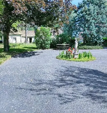 Casa de hóspedes Rêves De Gamins De Gauche, 4 Couchages Dans De Campagne La Camusière, Proche Du Pôle Européen Et Du Circuit Des 24h